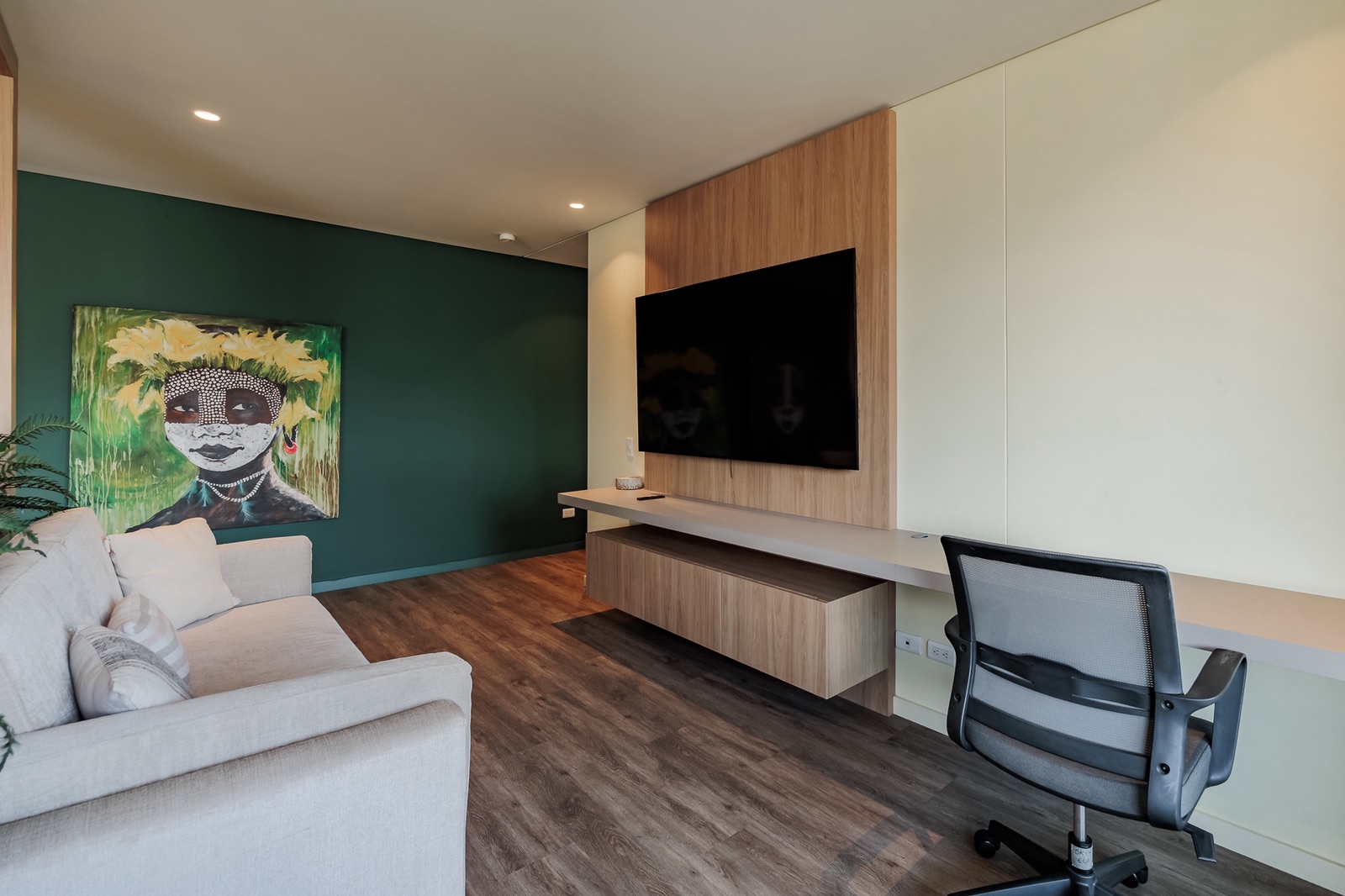 43f23dc2-c615-4445-b162-0041d03258bf